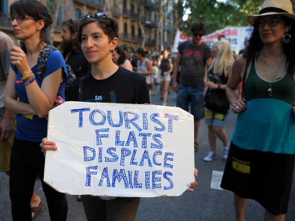 mass tourism in spanish